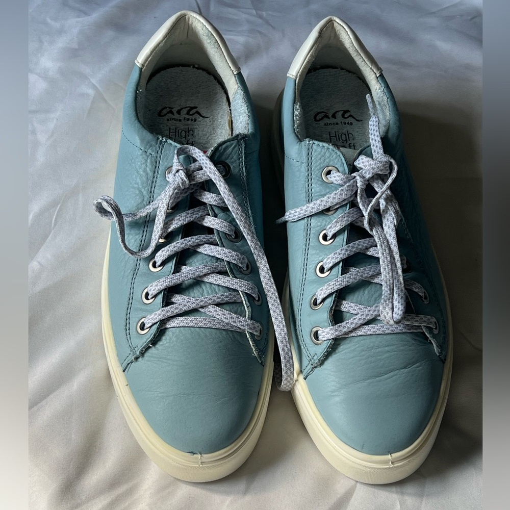 Ara Light Blue Leather Lace-Up Sneakers